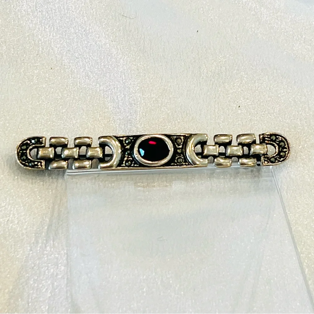 182. Sterling, Garnet and Marcasite Bar Brooch Circa 1980s. Estate Find! - Picture 4 of 8